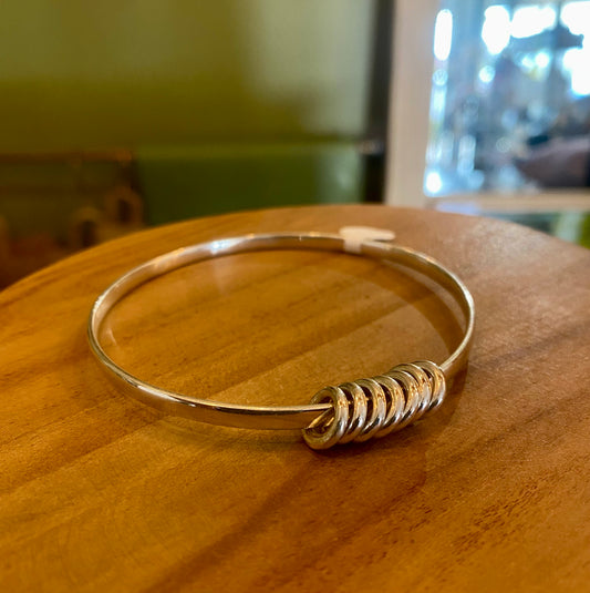 Artisan 2850 - Hooped Bangle