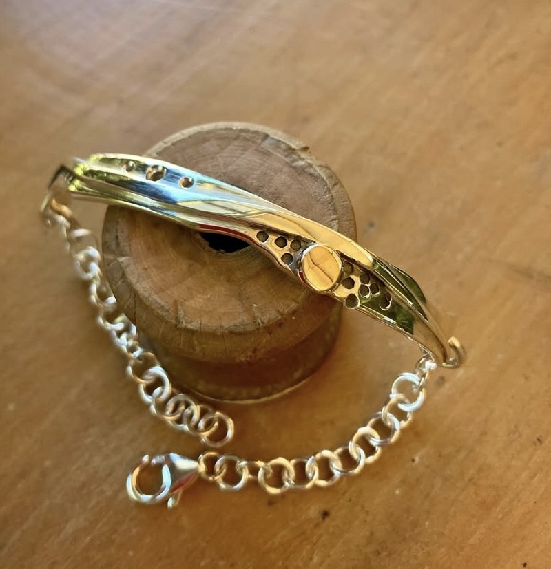 Artisan 2850 - River Runs Through Bracelet