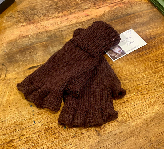 Calanas Mudgee - Hand Crocheted Mittens - Dark/Light Brown