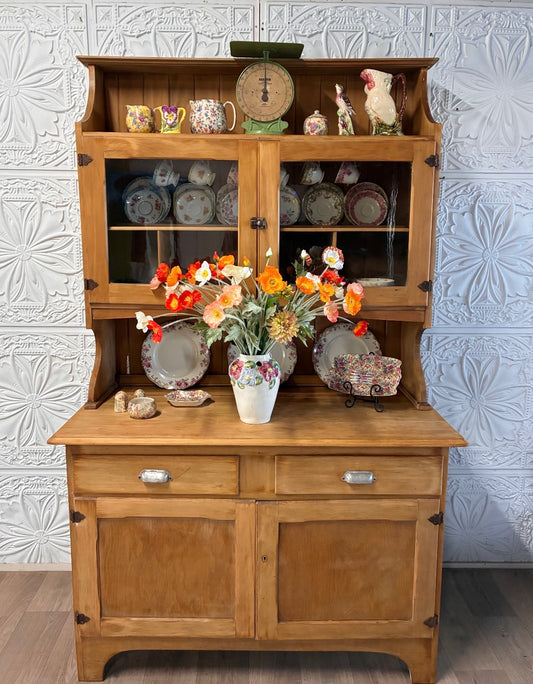 Vintage Bird - Kitchen Dresser
