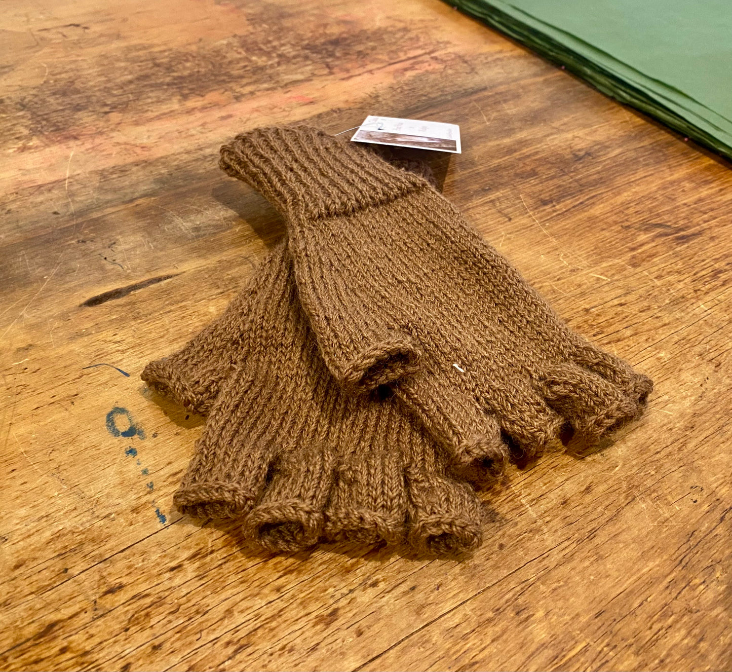 Calanas Mudgee - Hand Crocheted Mittens - Dark/Light Brown