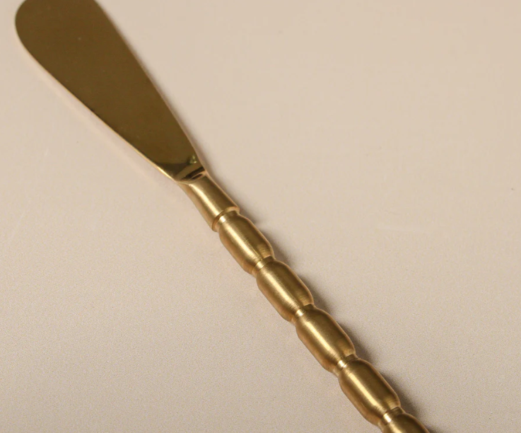 Form Spread Knife