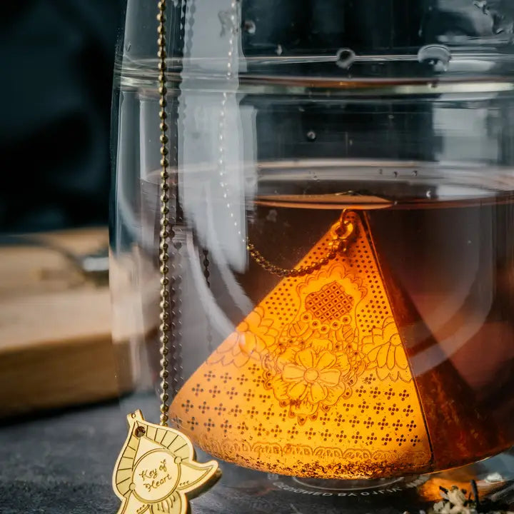 Pyramid Tea Infuser Gold Koh