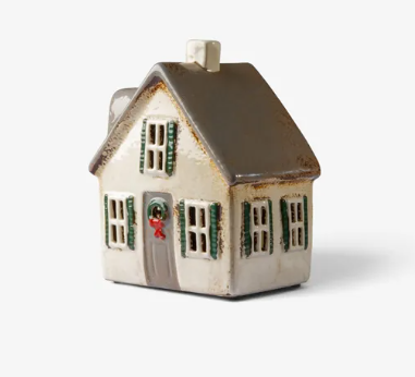 Nordgard Villa with Bow Wreath