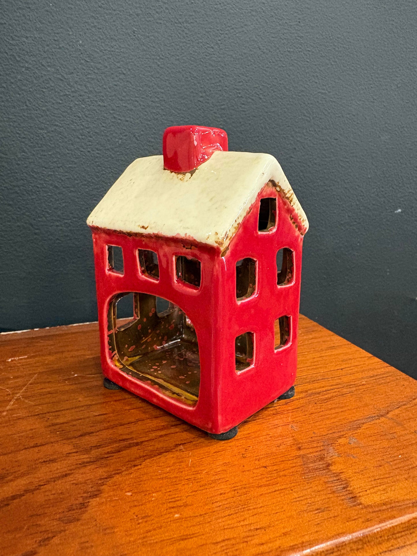 Alsace Petite Tea Light Chalet Red Cream